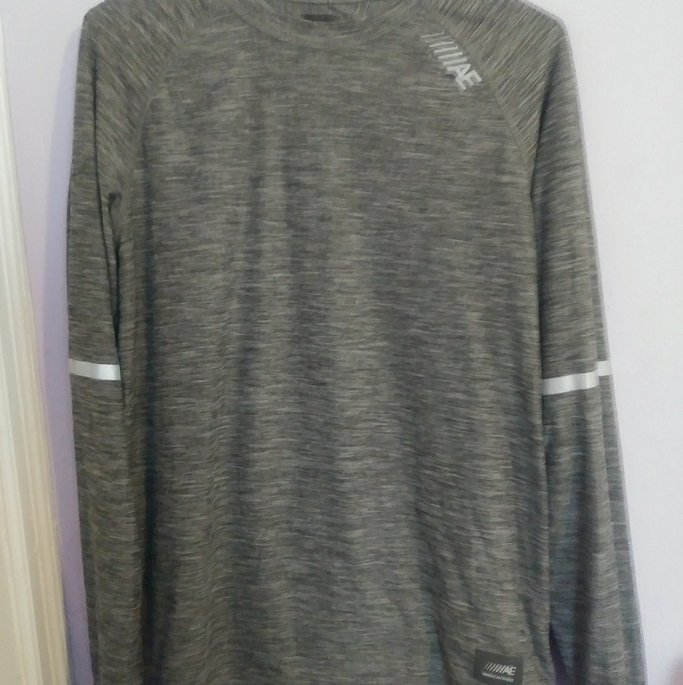 American eagle long sleeve